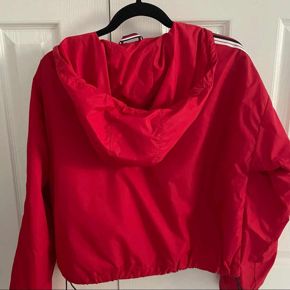 ❤️ Garage Wind Breaker ❤️ - Picture 5 of 5